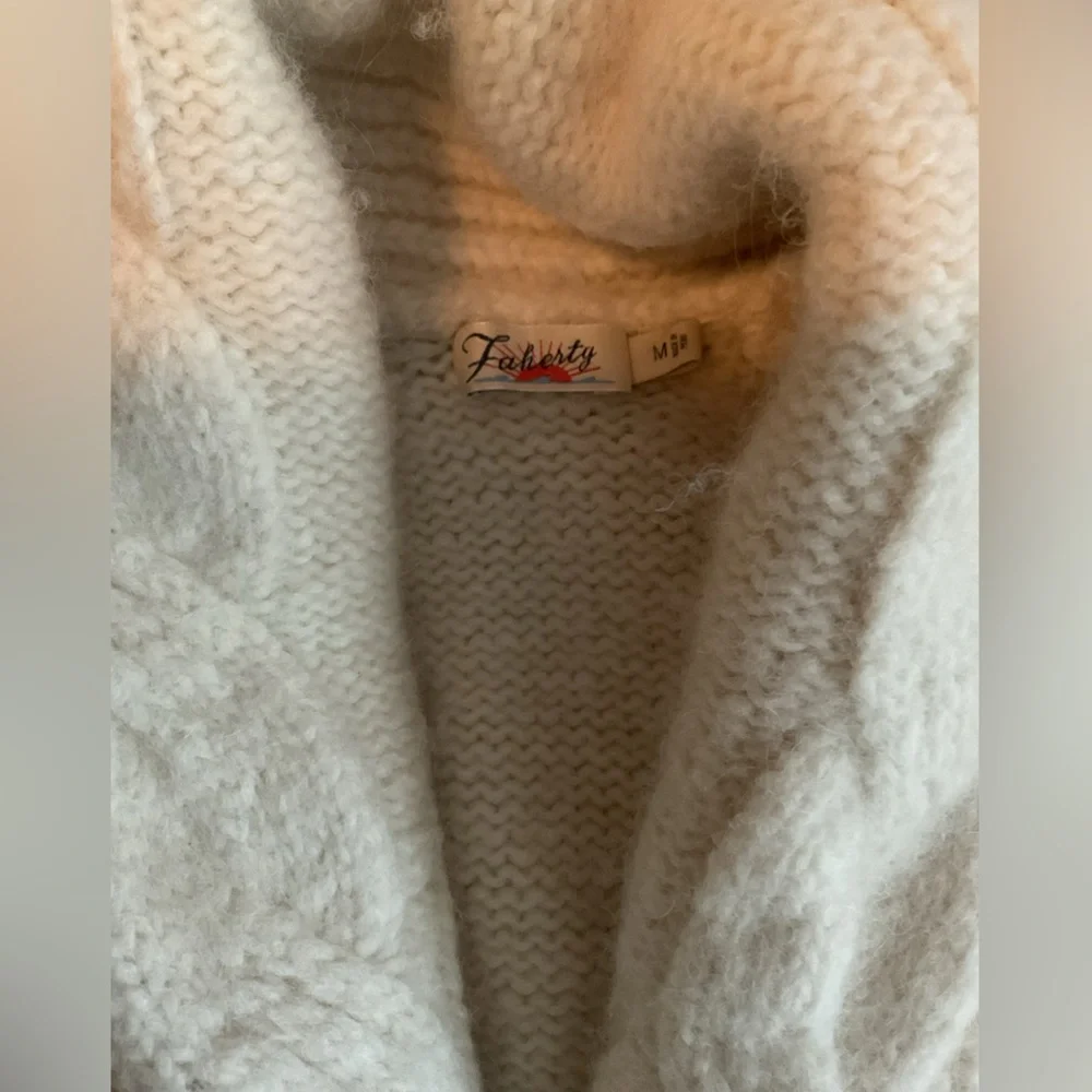 Faherty Cream Cable-Knit Hooded Cardigan